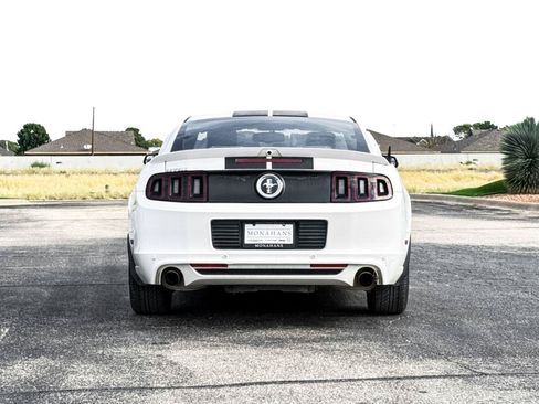 Used 2013 Ford Mustang Premium RWD image 11