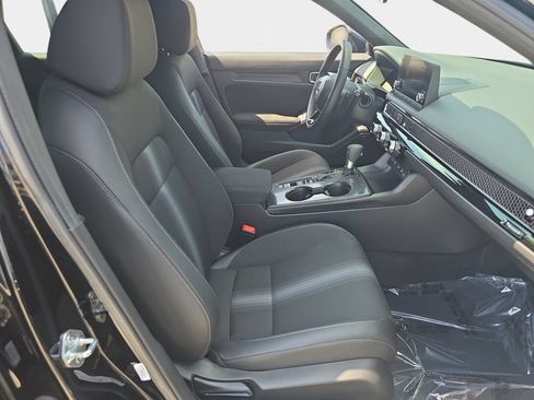 Used 2025 Honda Civic Sport image 12