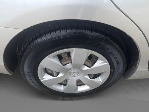 Used 2009 Toyota Camry LE FWD image 20