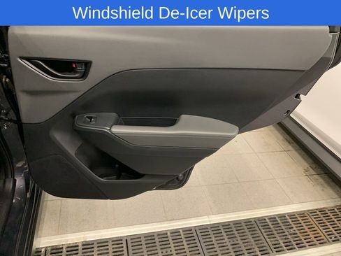 Certified 2025 Subaru Crosstrek 2.0i Premium image 19