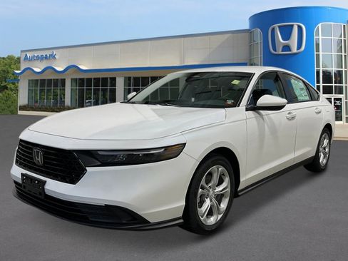 New 2025 Honda Accord LX image 1