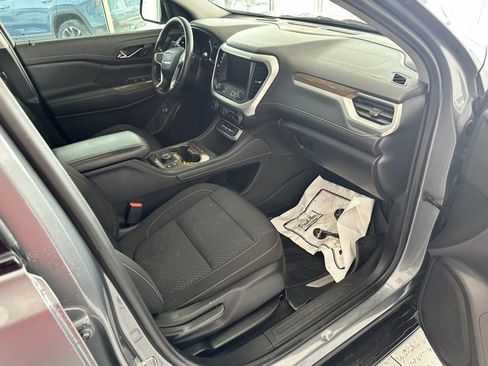 Used 2022 GMC Acadia SLE w/ GMC Pro Grade Package image 18