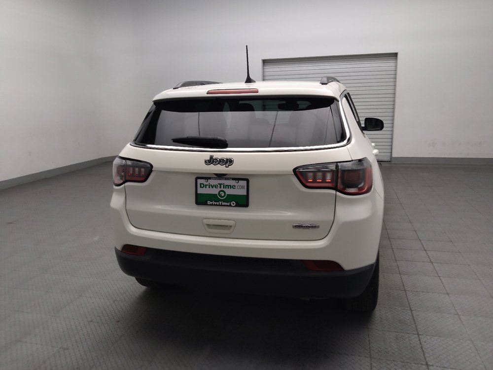 Used 2018 Jeep Compass Latitude w/ Popular Equipment Group FWD image 7