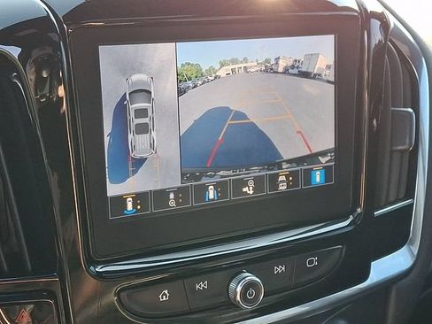 Used 2023 Chevrolet Traverse RS AWD/4WD image 4