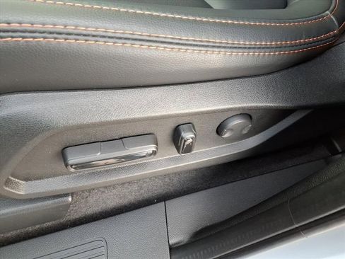 Used 2025 Honda Pilot TrailSport image 19