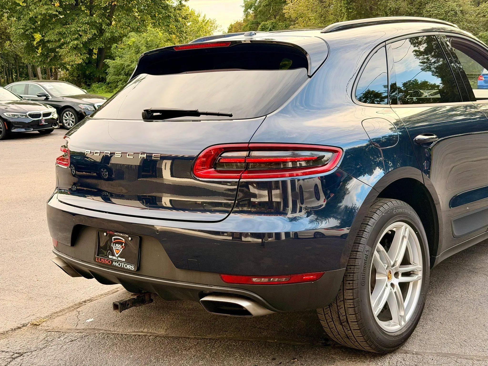 Used 2018 Porsche Macan Sport Edition AWD/4WD image 6