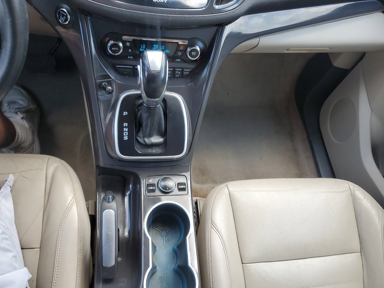 Used 2014 Ford Escape Titanium w/ Equipment Group 401A FWD image 29