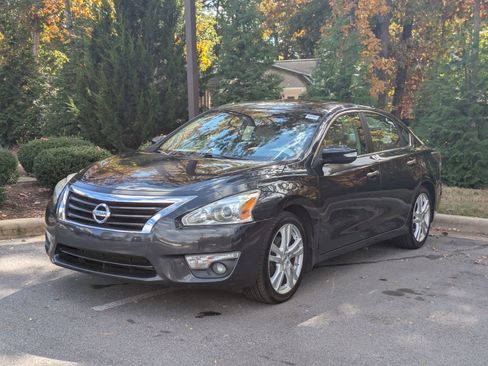 Used 2015 Nissan Altima 3.5 SL image 6