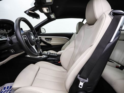 Used 2018 BMW 440i xDrive Convertible image 11
