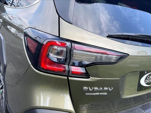 Used 2025 Subaru Outback Touring AWD/4WD image 28