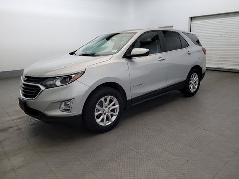 Used 2021 Chevrolet Equinox LT w/ LPO, Floor Liner Package AWD/4WD image 2
