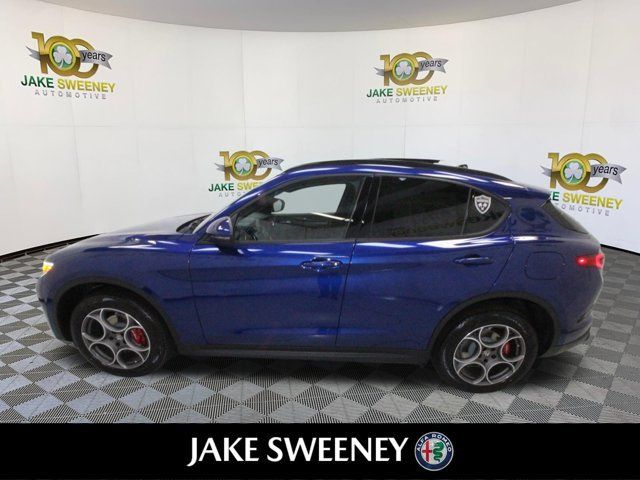 Used 2022 Alfa Romeo Stelvio Sprint AWD/4WD image 6