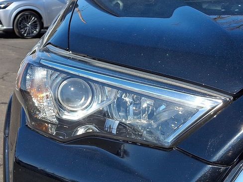 Used 2018 Toyota 4Runner Limited image 28