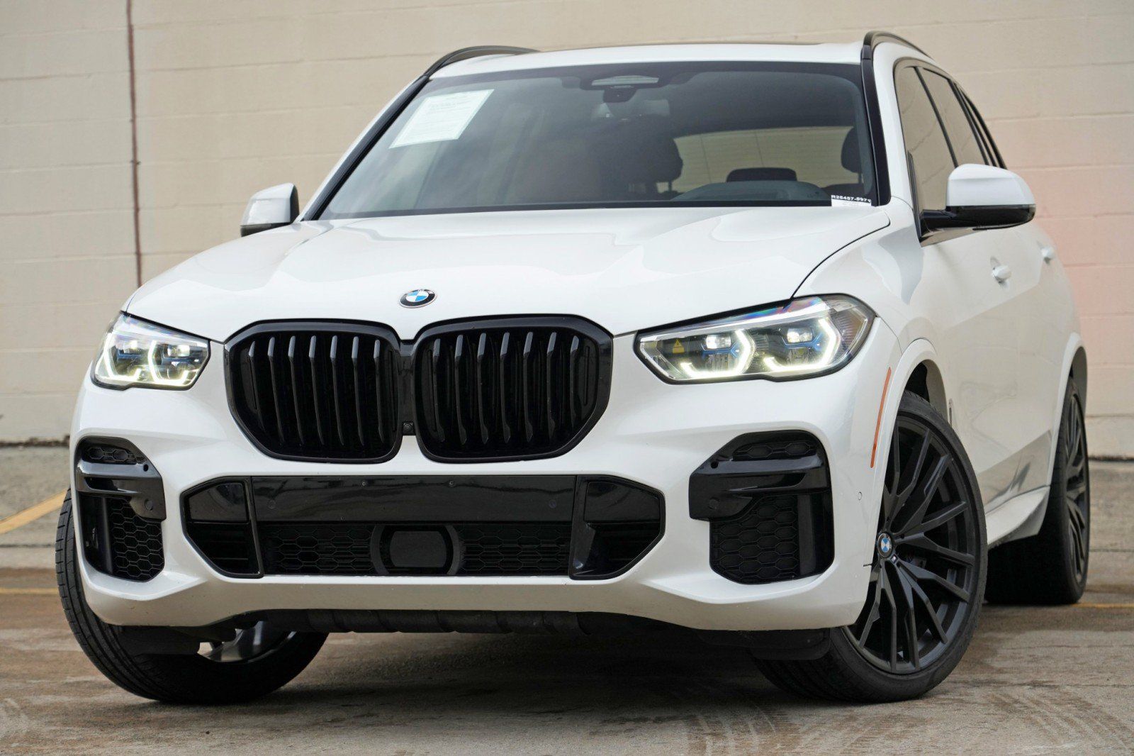Used 2023 BMW X5 xDrive40i AWD/4WD image 4