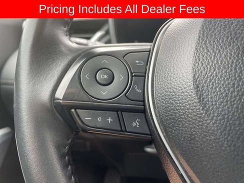 Used 2025 Toyota Corolla Cross XLE AWD/4WD image 25