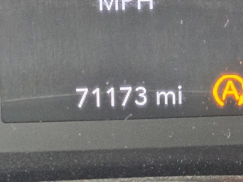 Used 2019 Chrysler Pacifica Touring-L FWD image 34
