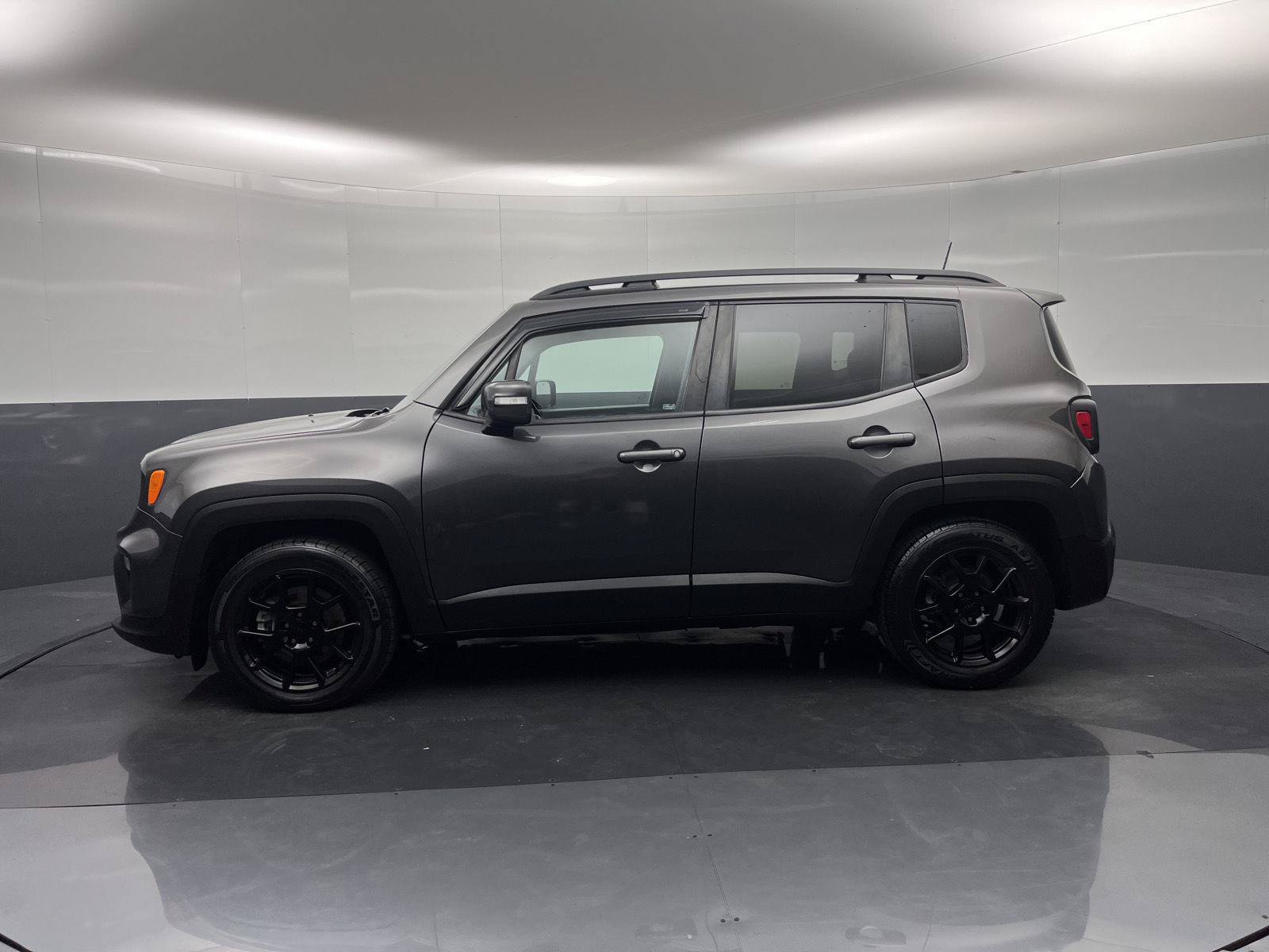 Used 2019 Jeep Renegade Altitude w/ Quick Order Package 2XM FWD image 30