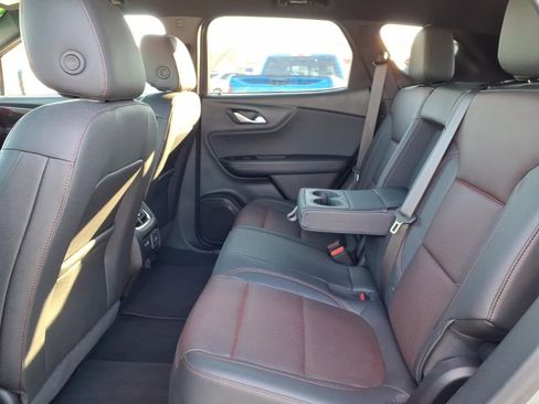 Used 2024 Chevrolet Blazer RS w/ Enhanced Convenience Package image 8
