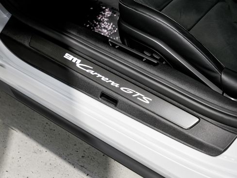 Used 2023 Porsche 911 Carrera GTS image 27