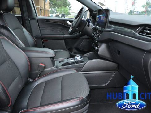 Used 2024 Ford Escape ST-Line Select w/ Tech Pack #2 AWD/4WD image 16