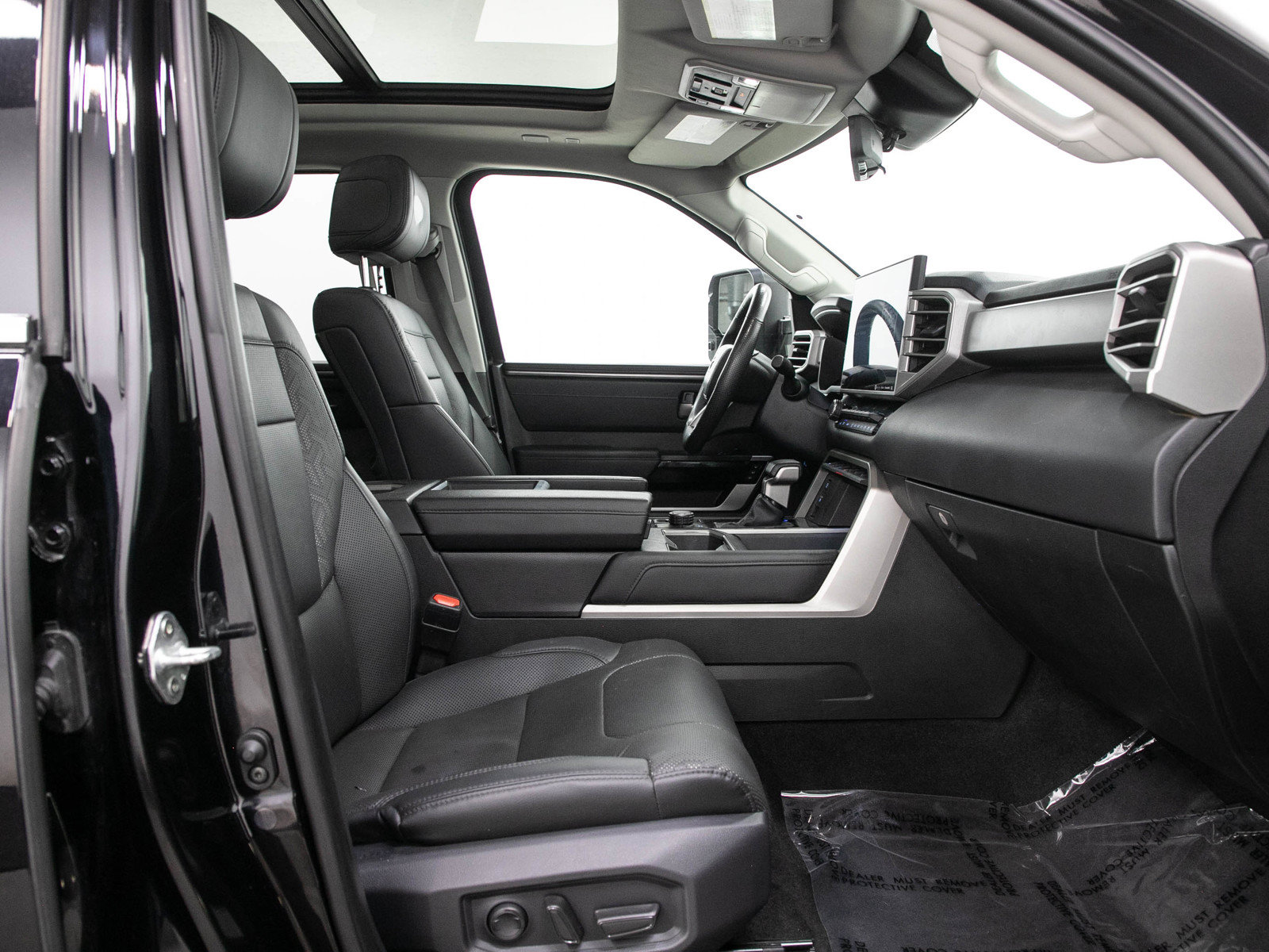 Used 2023 Toyota Tundra Limited AWD/4WD image 12