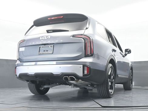 Used 2024 Kia Telluride EX w/ EX Captain's Chair Package image 66