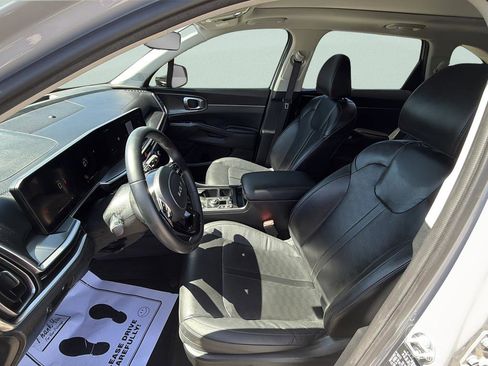 Used 2025 Kia Sorento S w/ Panoramic Sunroof Package FWD image 19