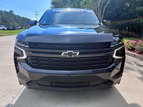 Used 2023 Chevrolet Tahoe RST RWD image 2