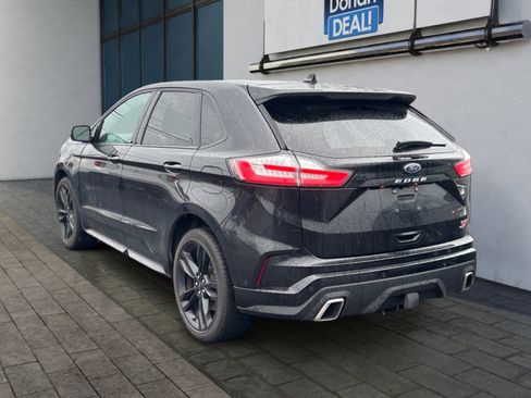 Used 2023 Ford Edge ST w/ Equipment Group 401A image 2