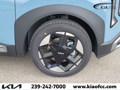 New 2027 Kia Seltos S FWD image 7