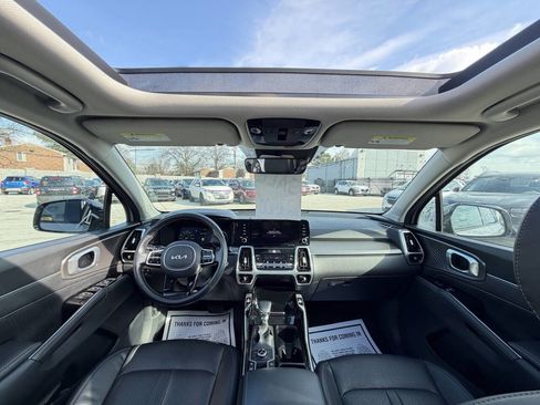 Used 2023 Kia Sorento SX image 13