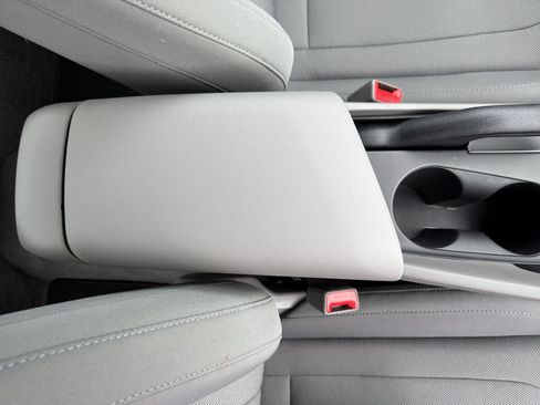 Certified 2024 Hyundai Elantra SE FWD image 19