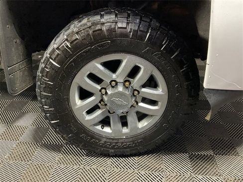Used 2016 Chevrolet Silverado 3500 High Country image 36