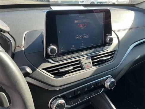 Used 2020 Nissan Altima 2.5 SR w/ Premium Package image 32