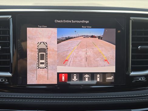 New 2026 Chrysler Pacifica Select image 14