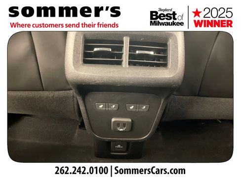 Used 2020 Chevrolet Equinox Premier AWD/4WD image 24