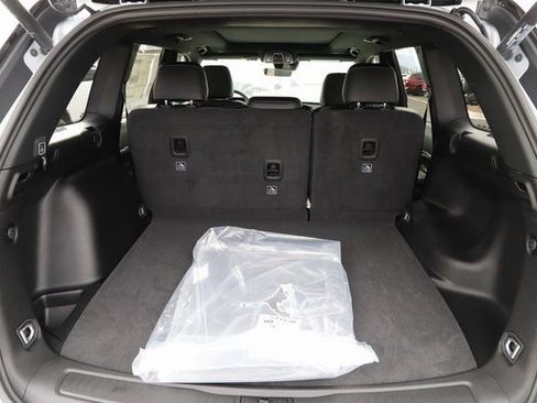 New 2025 Jeep Grand Cherokee Limited AWD/4WD image 7
