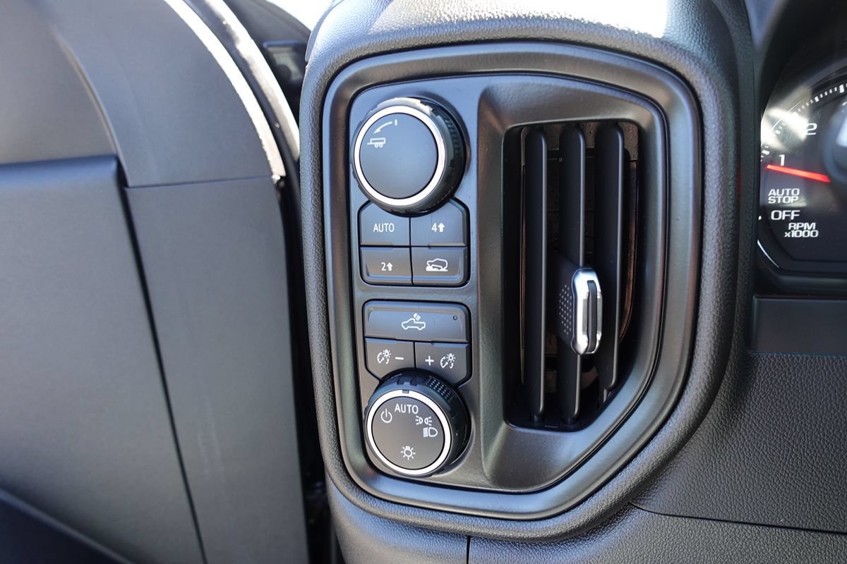Used 2024 Chevrolet Silverado 1500 Custom AWD/4WD image 51