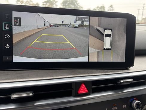 Used 2024 Kia Sorento SX image 7