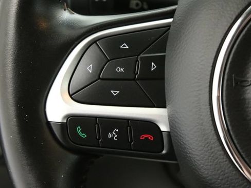 Used 2019 Jeep Compass Latitude AWD/4WD image 17