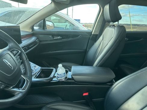 Used 2022 Lincoln Nautilus Reserve w/ Monochromatic Package image 6