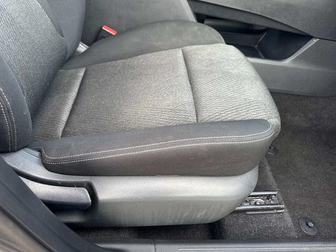 Used 2024 Nissan Rogue SV FWD image 14