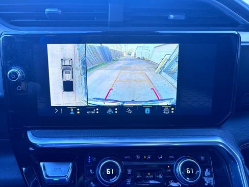 Used 2022 GMC Sierra 1500 Denali image 25