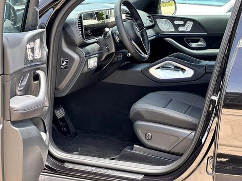 Certified 2025 Mercedes-Benz GLS 450 4MATIC image 10