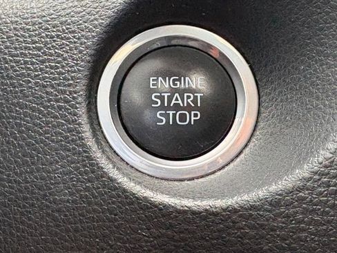 Used 2023 Toyota Corolla Cross XLE w/ Convenience Package AWD/4WD image 13