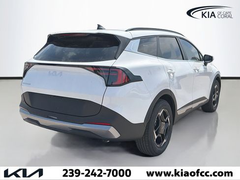 New 2026 Kia Sportage EX FWD image 6