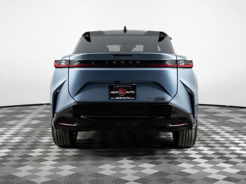 Used 2023 Lexus RZ 450e Premium w/ Accessory Package (2T) image 7