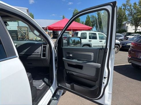Used 2017 RAM 1500 Lone Star AWD/4WD image 19