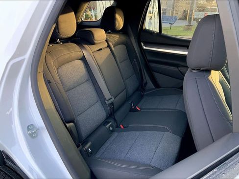 Used 2025 GMC Terrain Elevation AWD/4WD image 18