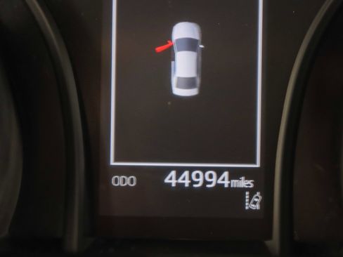 Used 2023 Toyota Camry SE FWD image 16